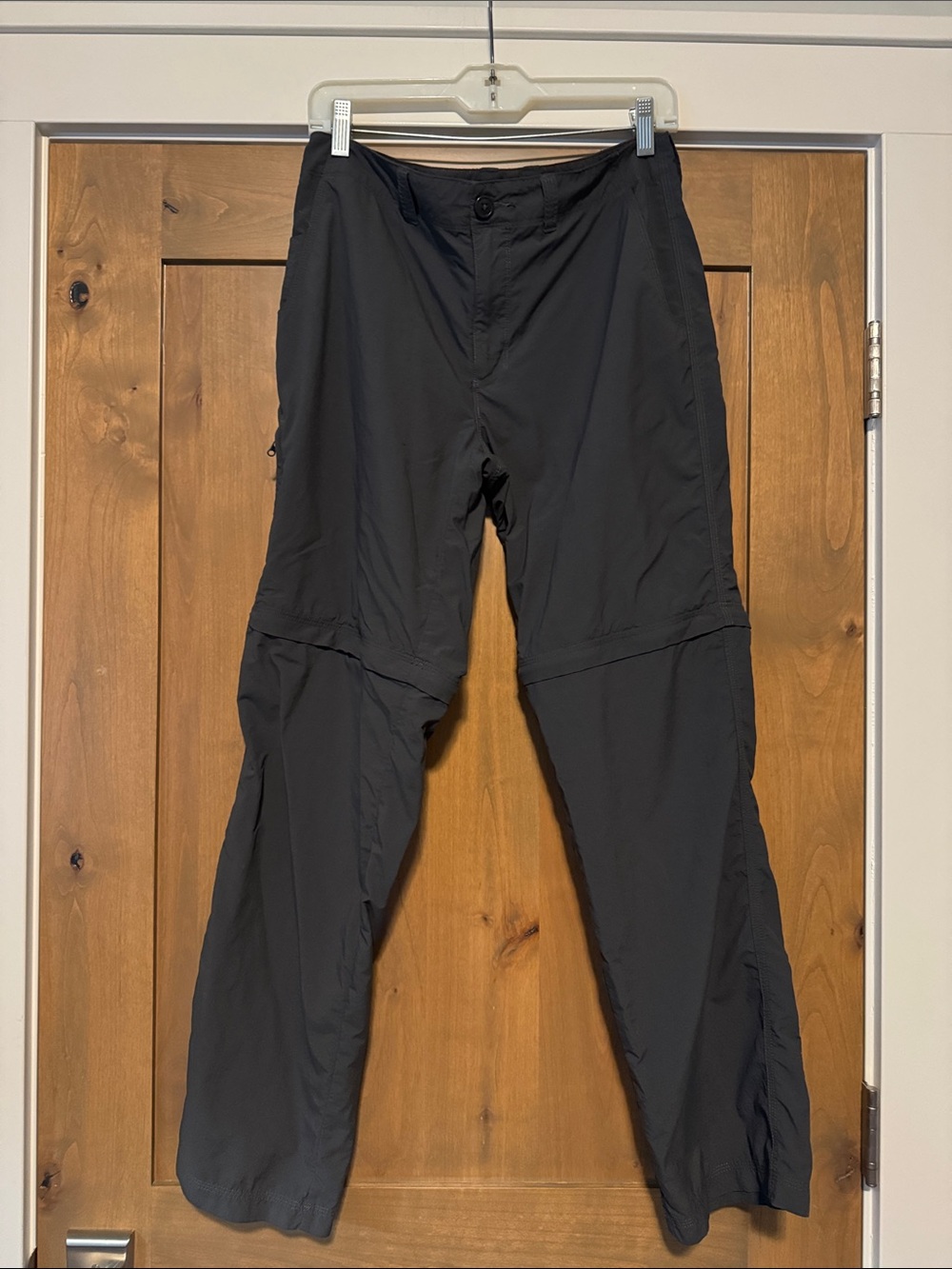 Mountain Hardware Convertible Pants Mens 32 dark grey Lightweight Nylon Hiking